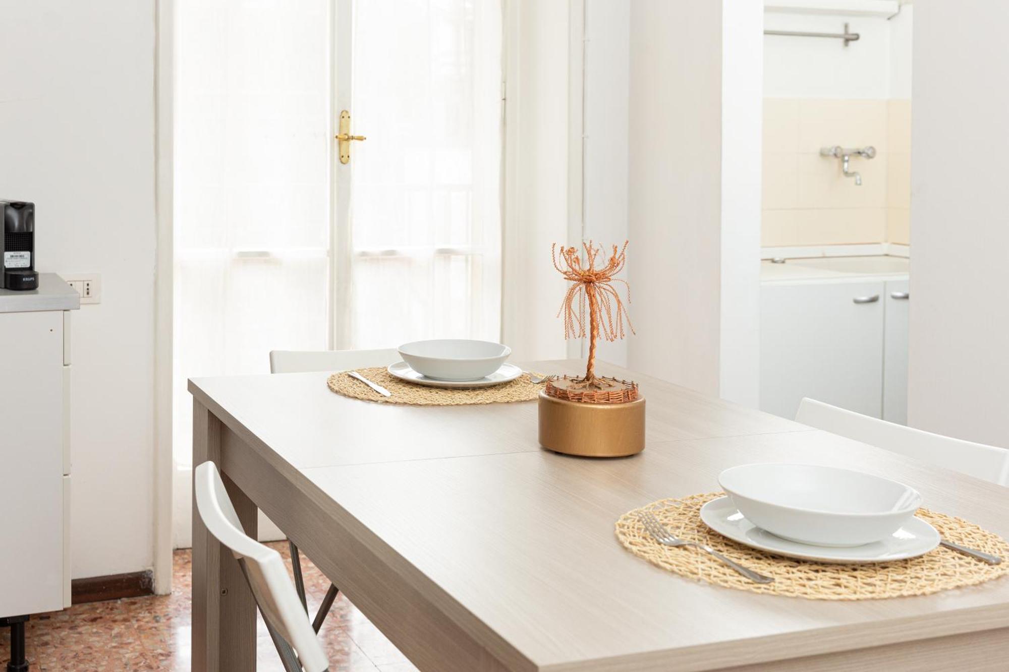 Picasso - Spacious Exclusive Apartment Mediolan Zewnętrze zdjęcie